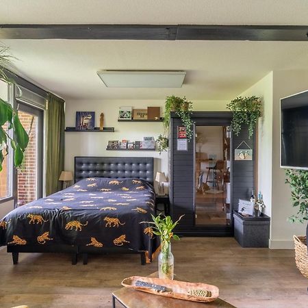 Jungle Stay In A Hidden Paradise Zwijndrecht Εξωτερικό φωτογραφία