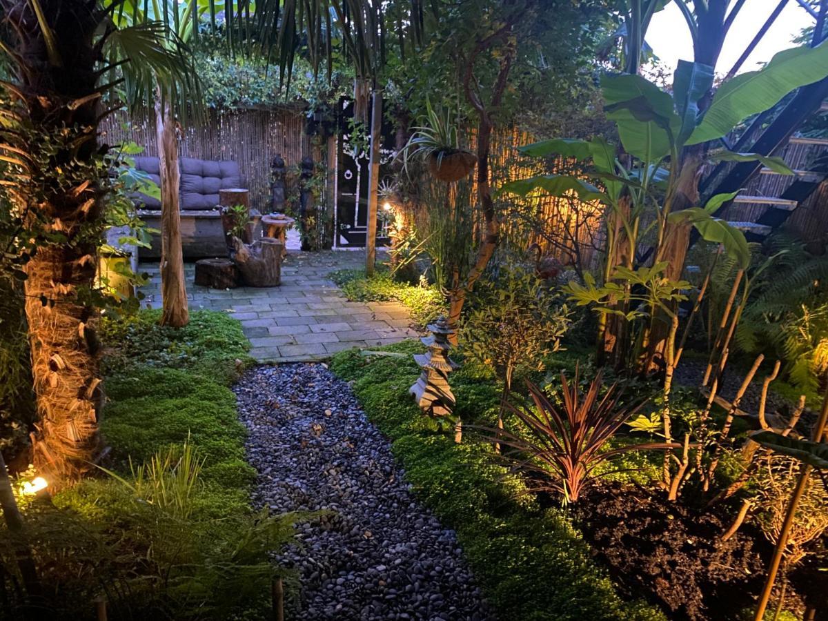 Jungle Stay In A Hidden Paradise Zwijndrecht Εξωτερικό φωτογραφία